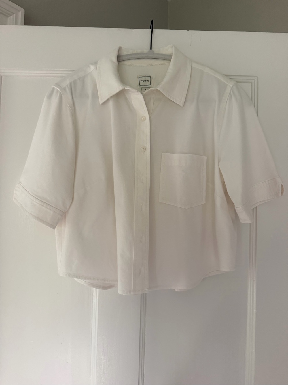 Anthropologie Merritt Short-Sleeve Cropped Buttondown Shirt by Maeve